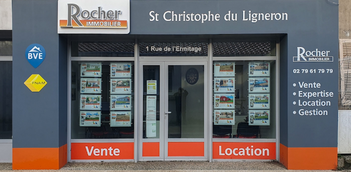 Agence Rocher Immobilier SAINT CHRISTOPHE DU LIGNERON Photo de l'agence Rocher Immobilier se situant à SAINT CHRISTOPHE DU LIGNERON